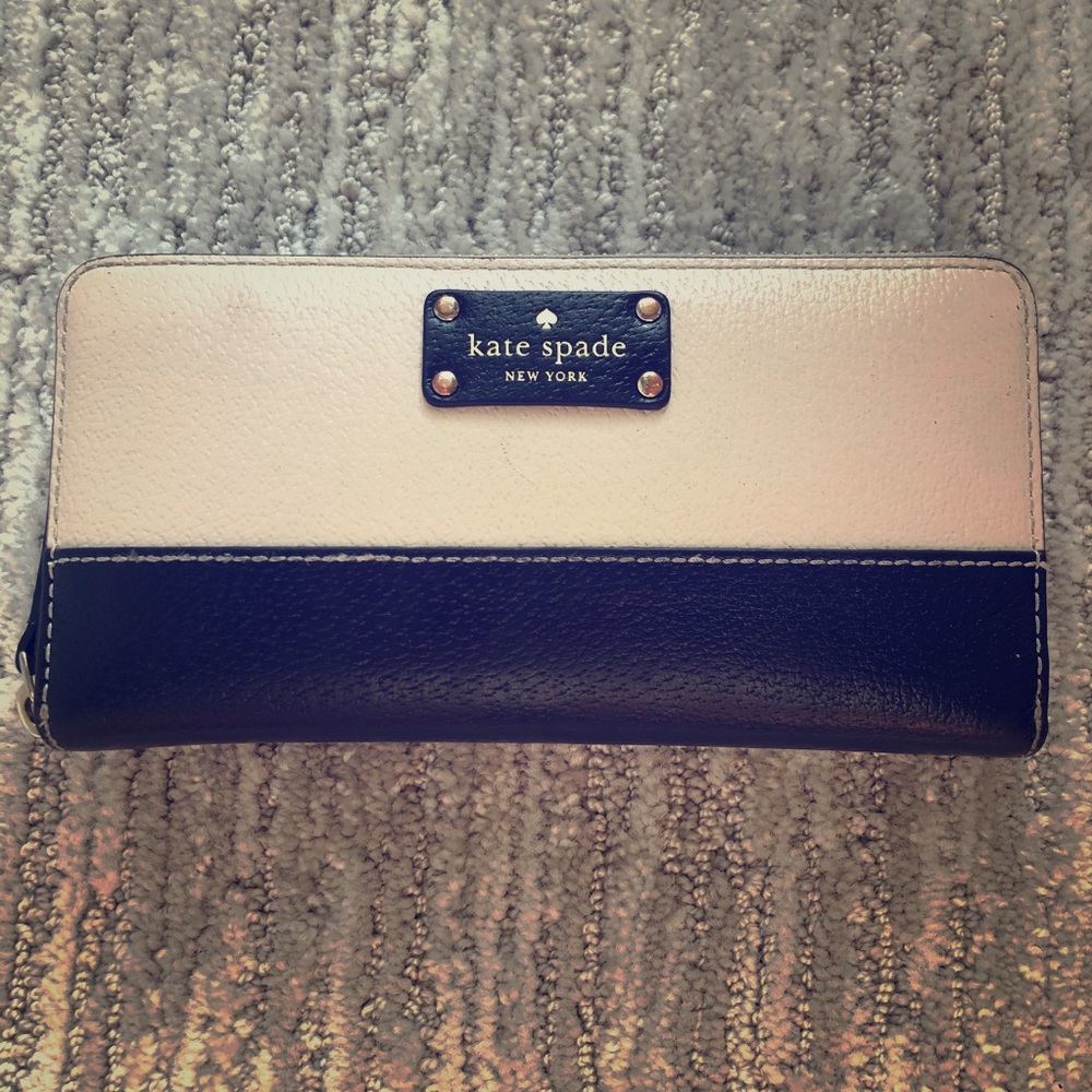 Kate Spade large zip wallet